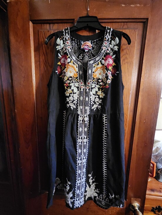 Johnny Was Dresses & Skirts - Johnny Was of Los Angeles Black Linen Embroidered Midi Dress